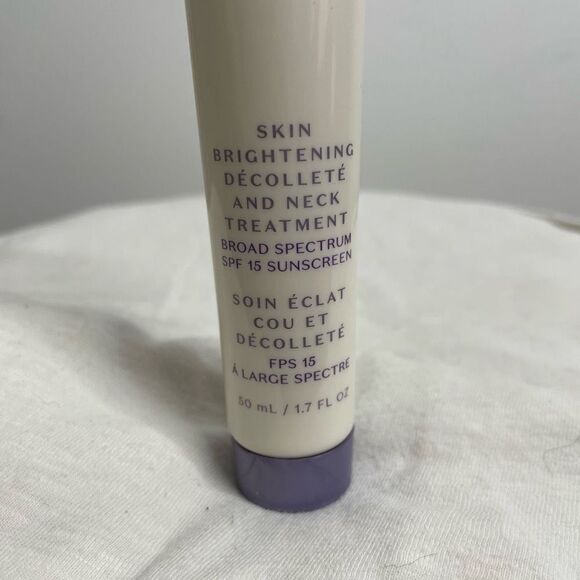 Meaningful Beauty Cindy Crawford Skin Brightening And Neck Treatment 1.7 Fl Oz - Picture 3 of 6